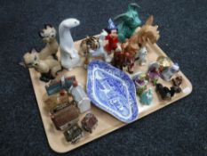 A tray of Russian animal figures, Sylvac dogs,