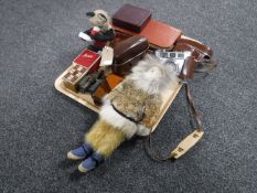 A tray of vintage cameras, gent's travel set, mid 20th century wind up bear,