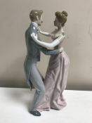 A Lladro figurine : Anniversary Dance, model 1372, height 31 cm, unboxed.