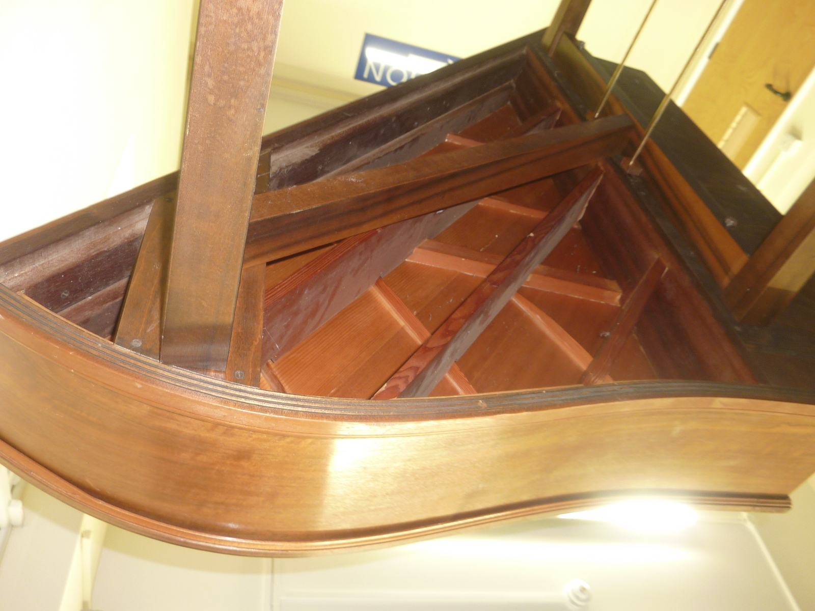 Robert Goble spinet / harpsichord, walnut veneer body with boxwood keys, - Bild 24 aus 27