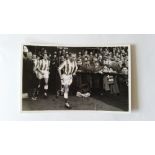 FOOTBALL, signed press photo by Stanley Matthews, running out for Stoke, 6.75 x 4.25, with Daily