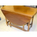 Mahogany gate leg table