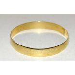 9ct gold slave bangles 7.2cm dia x 1.1cm 27g