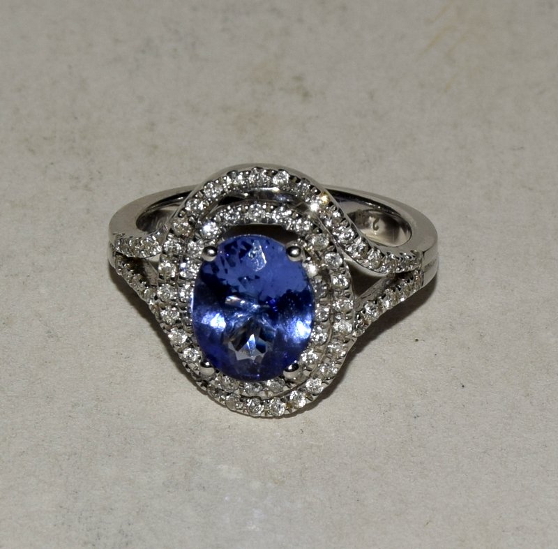 14ct White gold 1/2 White diamond 2.26 cttw Tanzanite ring - GH - S11. Bought on Board Queen - Image 4 of 6