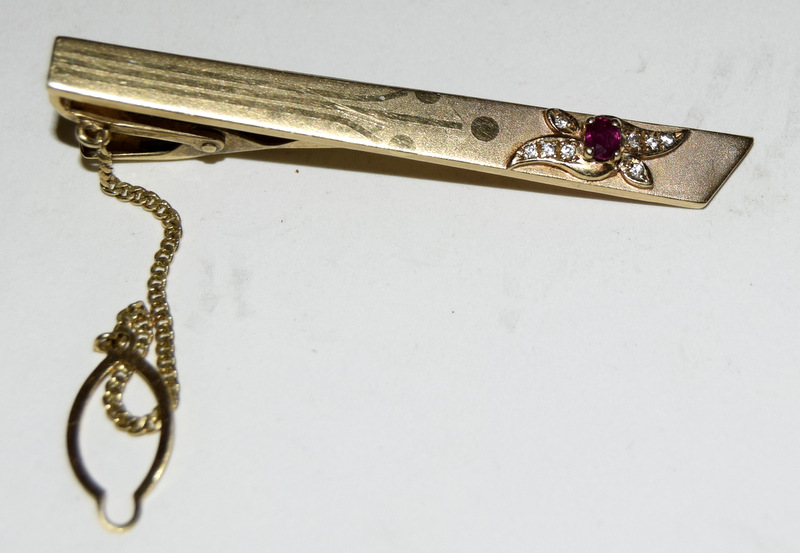 14ct gold tie clip set with diamonds and ruby