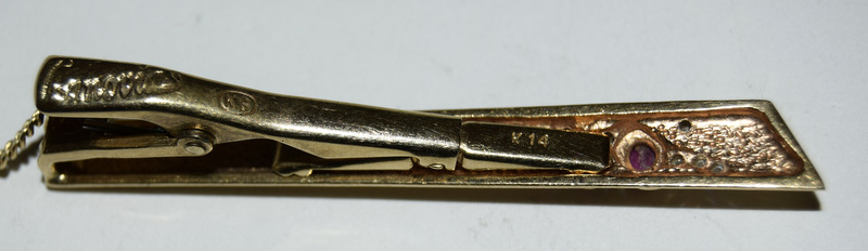 14ct gold tie clip set with diamonds and ruby - Image 4 of 7