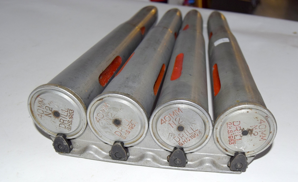 A clip of four British Naval 40mm N2 BOFORS drill rounds 45cms in length - Image 3 of 8