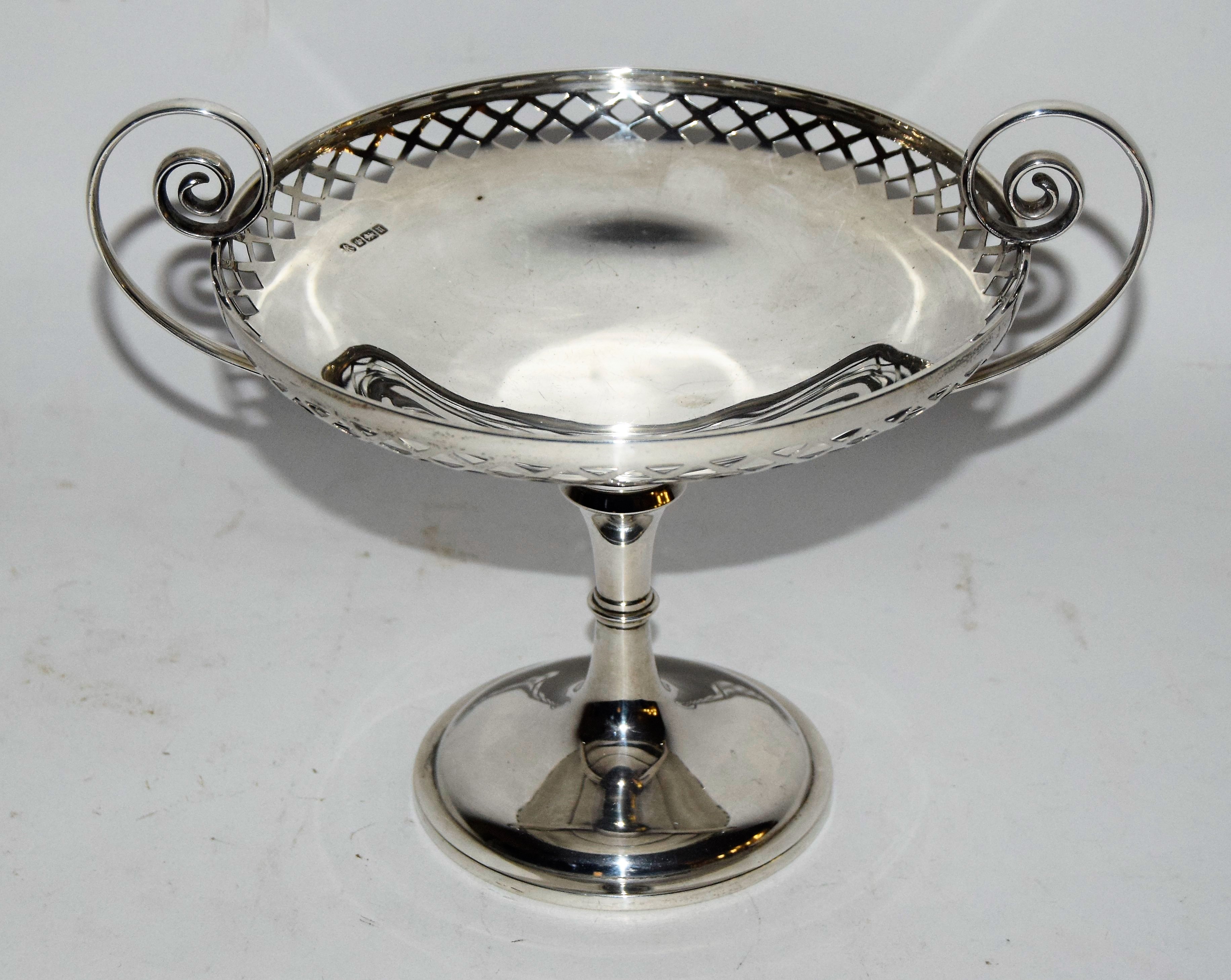 Silver Art Nouveau Tazza. Hallmarked Sheffield 1912