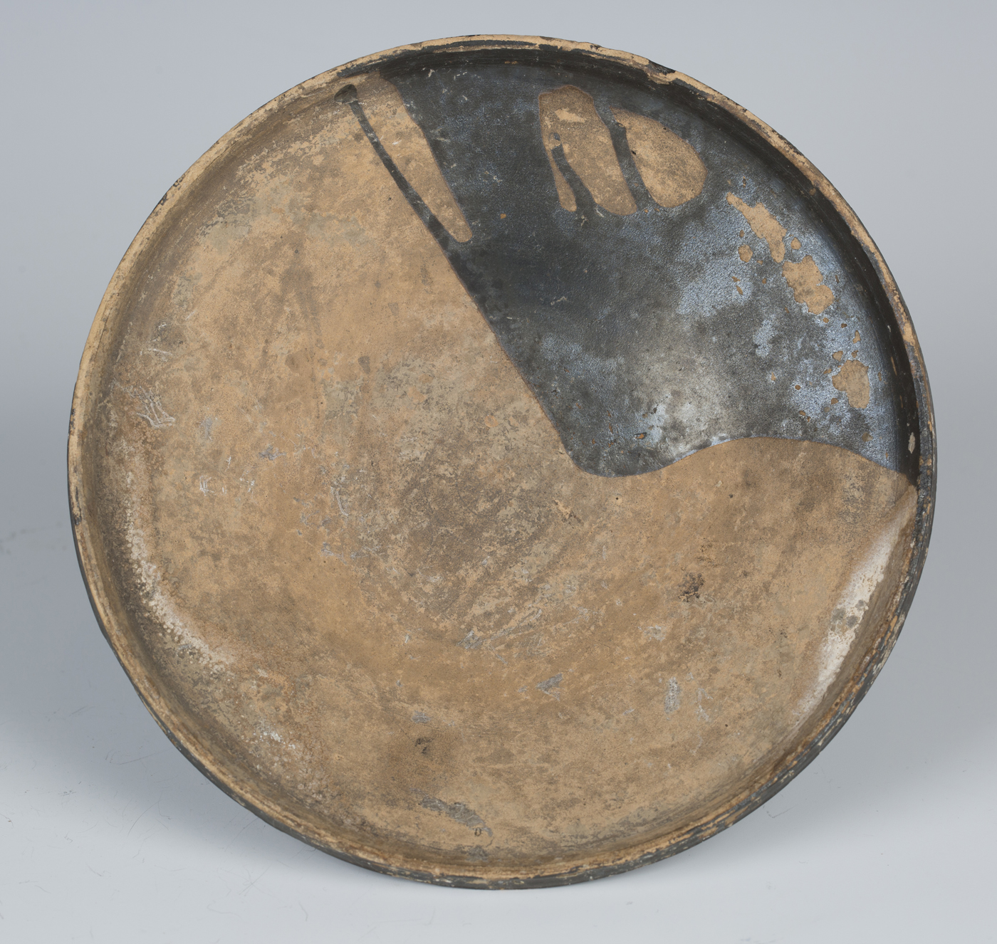 An Ancient Greek black painted terracotta kylix, approx 400BC, the shallow circular bowl raised on a - Image 3 of 3