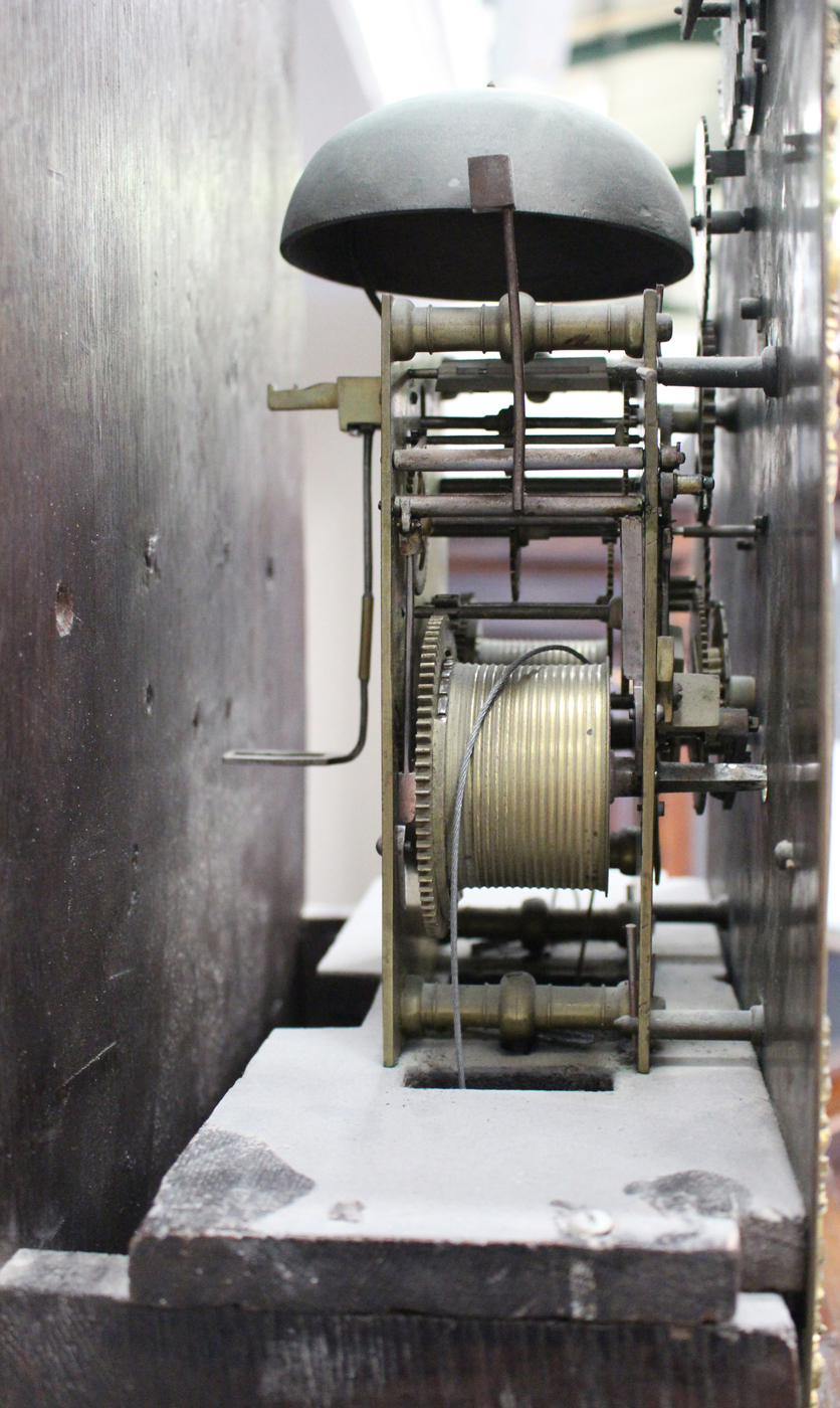 An early 18th century burr walnut longcase clock with brass five-pillar eight day movement - Image 6 of 9