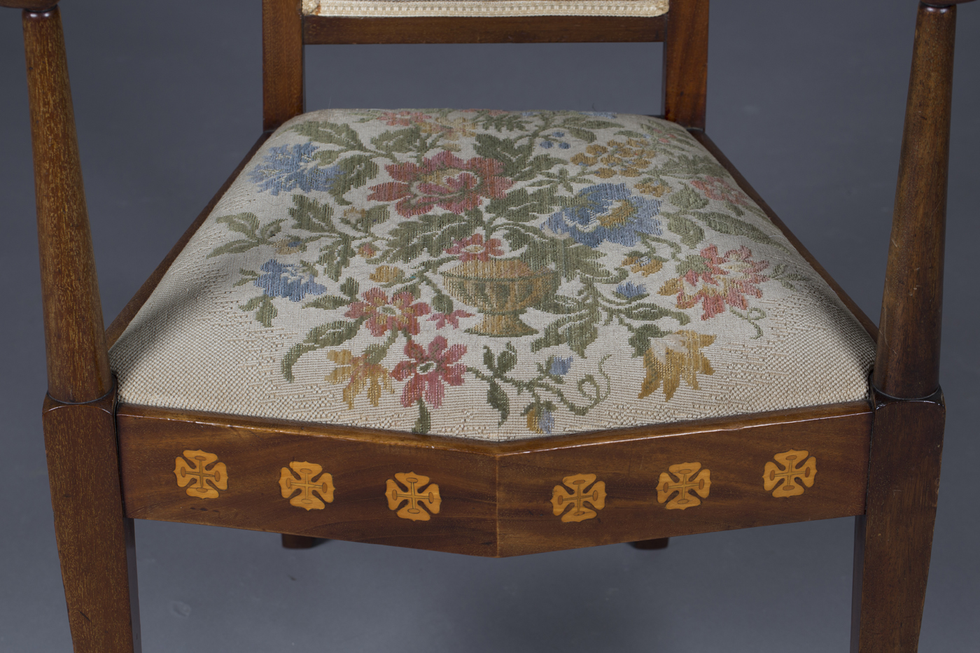 An Edwardian Arts and Crafts mahogany and foliate inlaid elbow chair, possibly by J.S. Henry, the - Image 2 of 3