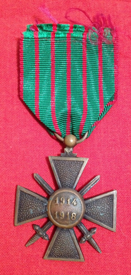 French 1914-18 Croix de Guerre Medal