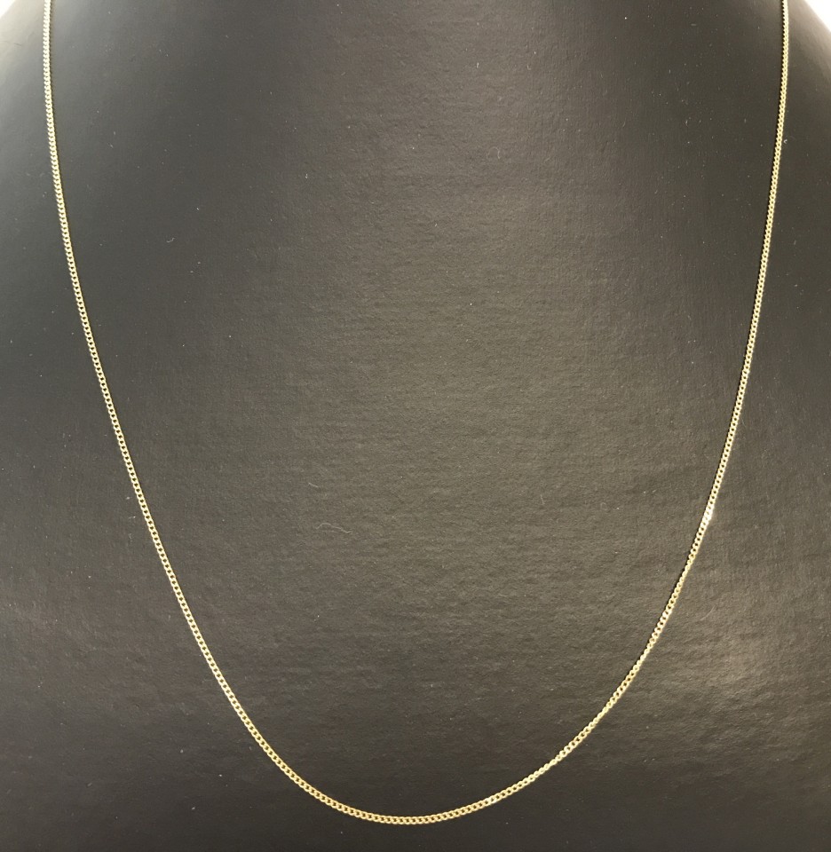 A 18ct gold fine chain. 18 inch length.