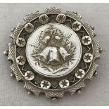 Victorian/Edwardian white metal decorative brooch.