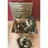 A box of metal and brassware to include horse brasses.