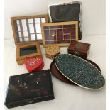 A quantity of jewellery display cases and trays of various sizes.