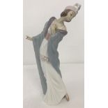 Retired Lladro ceramic figurine "The Flirt" #5789.