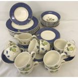 A quantity of Wedgwood "Sarah's Garden" pattern tea/dinner ware.