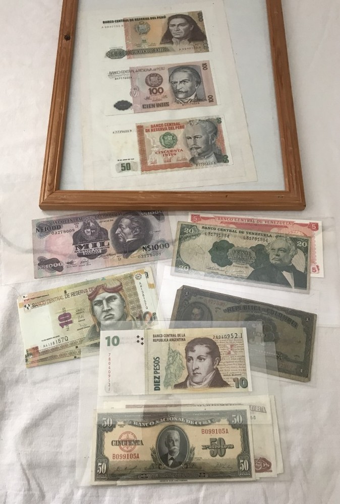 A collection of approx. 24 South and Central American bank notes.