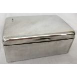 A silver trinket box hallmarked Birmingham 1901.