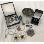 A small quantity of costume, silver and white metal jewellery.