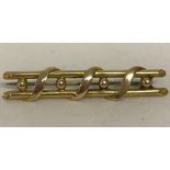 Vintage 9ct gold brooch.