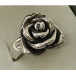 A 925 silver rose head dress ring.