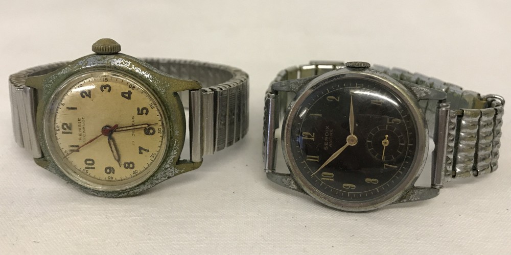 2 men's vintage wristwatches.