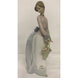 Boxed signed Lladro figurine #7622 "Basket of love".