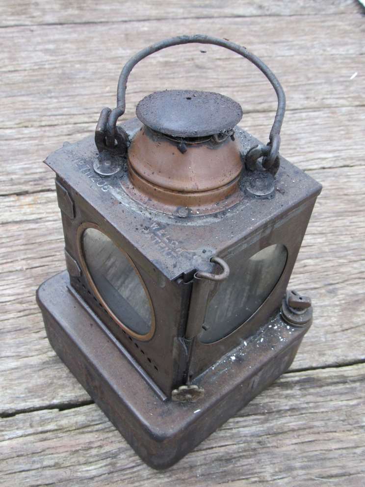 Two railway signal lamp interiors brass brass and metal burners, - Image 2 of 2