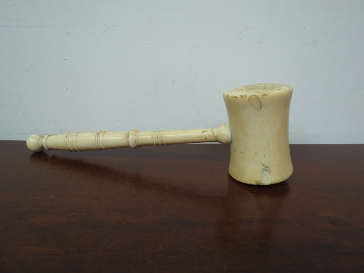 A 19th Century ivory gavel with turned handle (worn), - Image 2 of 2