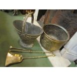 A quantity of brass ware including log bucket with lion mask handles