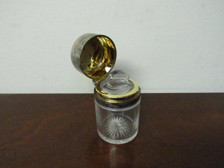 A Deakin and Francis silver topped smelling salts bottle with beaver crest to top, - Image 3 of 3