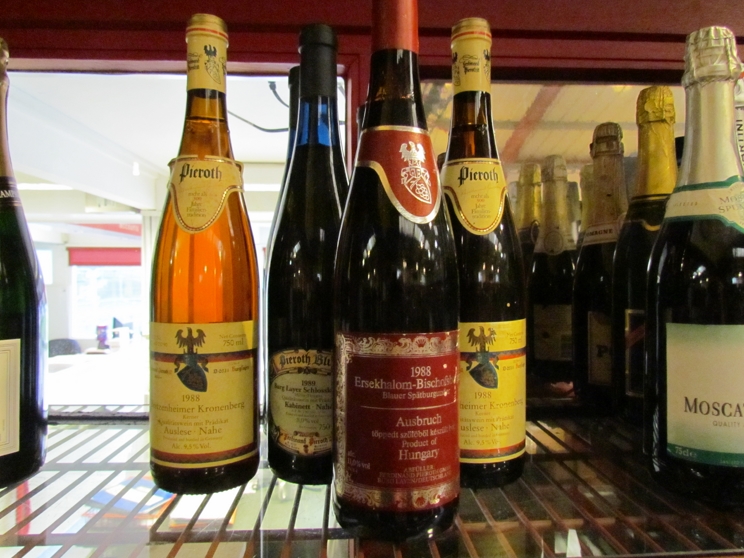 Seven bottles of various wines including 1988 Bretzenheimer Kronenberg,