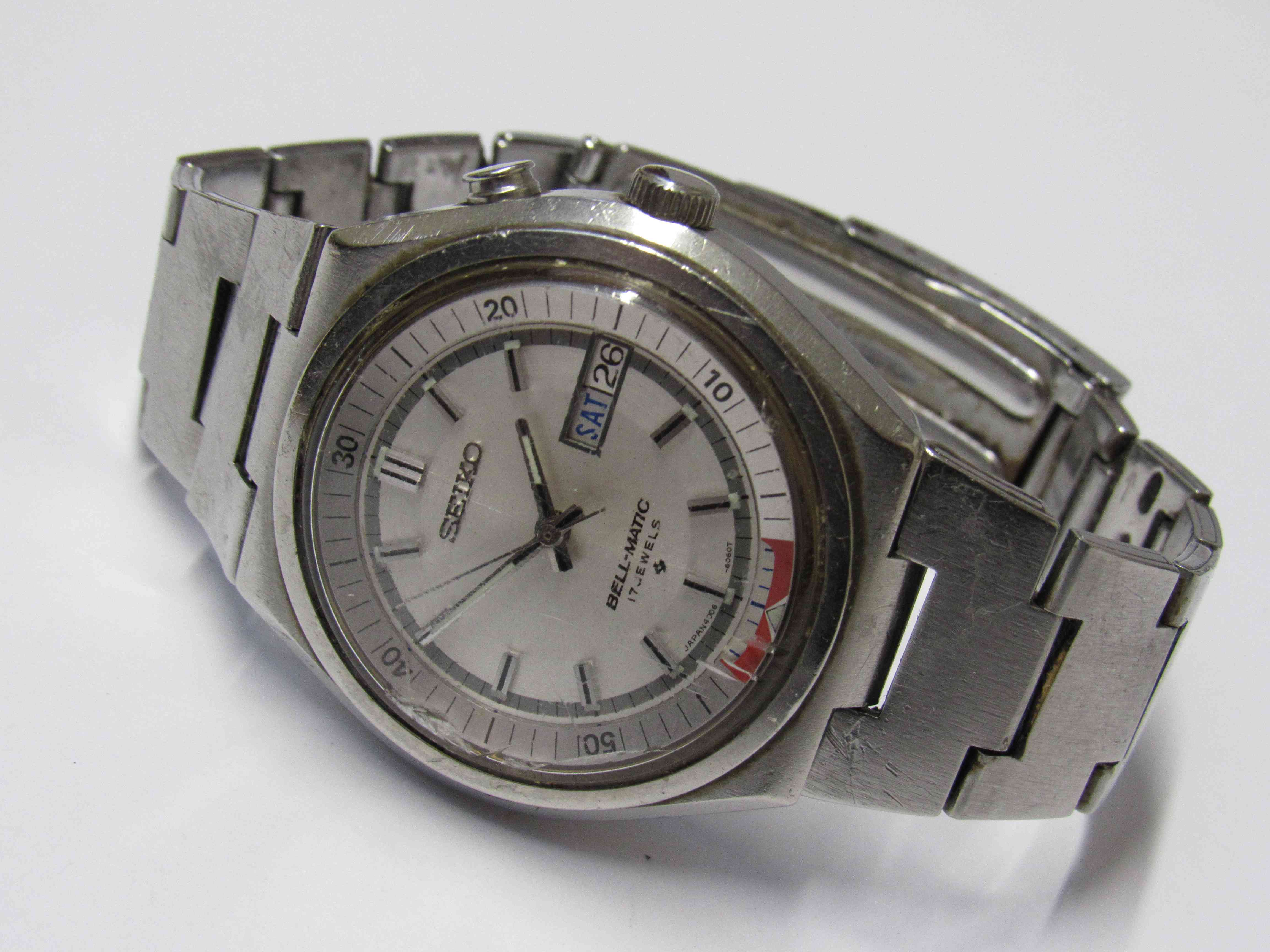 SEIKO: A Bell-matic automatic gent's stainless steel bracelet watch, a/f,