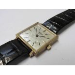 BERKELEY GENEVE: A 9ct gold cased gent's manual wind wristwatch of square form,