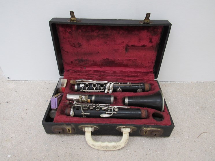 A Selmer of London "Student Console" Bakelite clarinet,