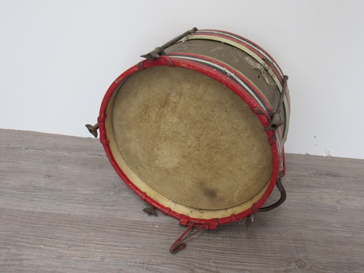 An early 20th Century marching snare drum - Image 2 of 2