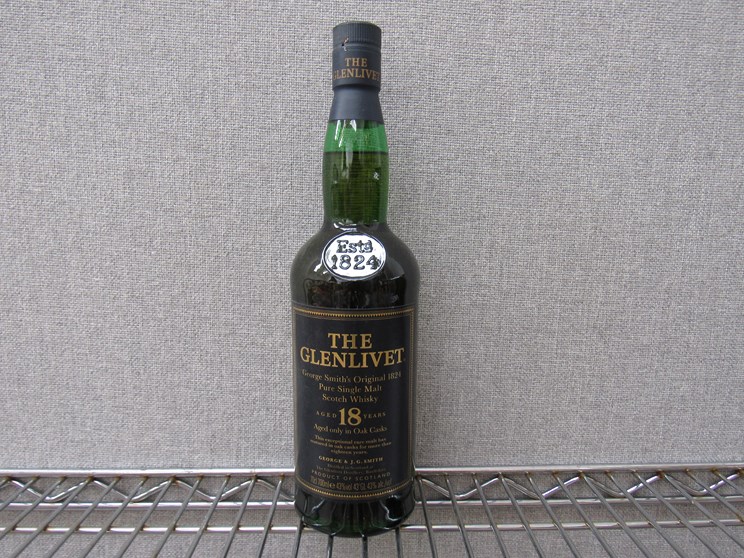 The Glenlivet 18 years old pure single Malt Scotch whisky,
