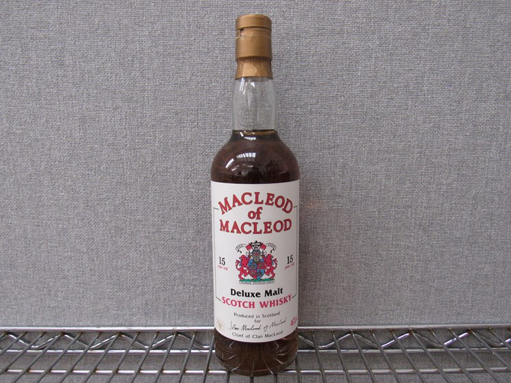 Macleod of Macleod 15 year old Deluxe Malt Scotch whisky,