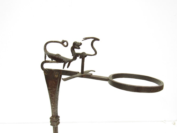 An African metal stiletto with dragon-shaped finial. - Image 2 of 3