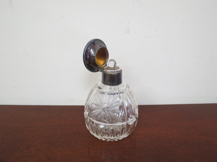 A silver and guilloche lidded scent bottle with crystal glass body, - Image 3 of 3