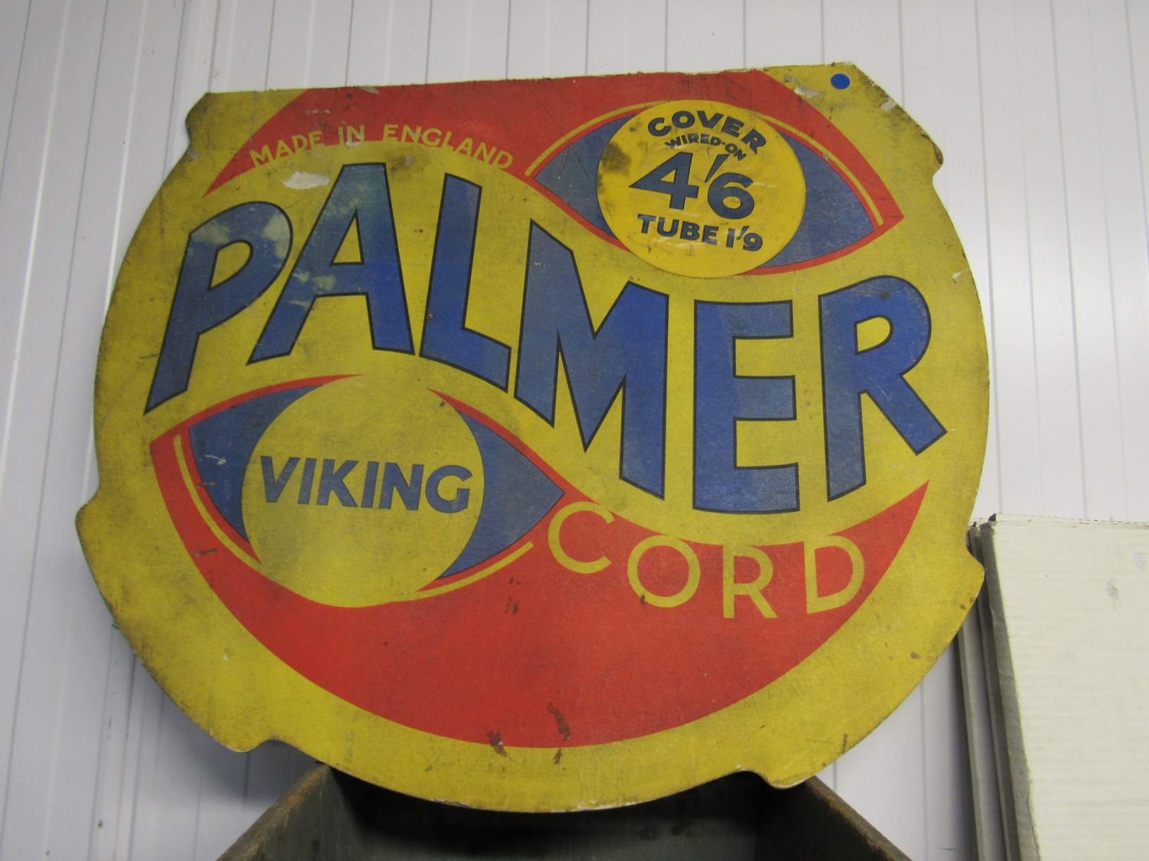 A cardboard Palmer Viking cord sign and a BMC bin - Image 2 of 2