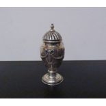 A Victorian Walker & Hall silver pounce pot of classic urn form, Sheffield 1892, 10cm tall, 69g,