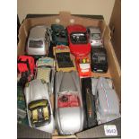 A tray of 1:18 /1:24 scale model cars including Burago Citroen 15CV