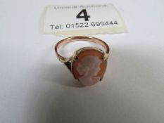 A cameo ring in gold,