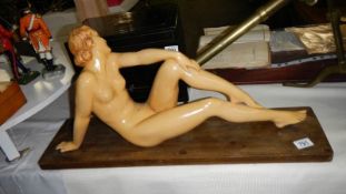 An art deco figure of a lady (1 finger a/f)