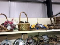 A mixed lot of basket ware