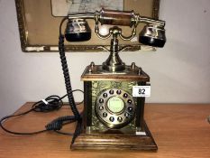 A vintage style telephone