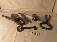 5 vintage items including Georgian sugar cutter, Chinese/Japanese scissors, nut cracker,